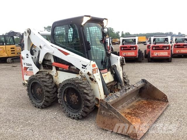 Bobcat S650 スキッドステアローダー