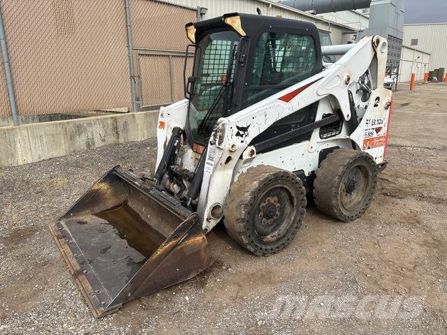 Bobcat S650 スキッドステアローダー