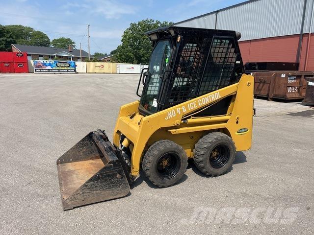Bobcat S70 スキッドステアローダー