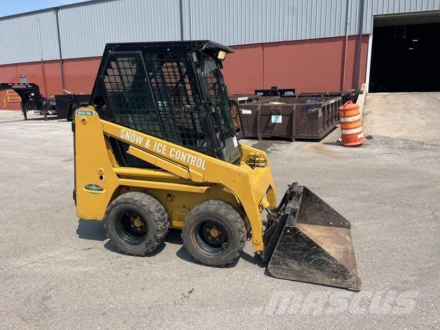 Bobcat S70 スキッドステアローダー