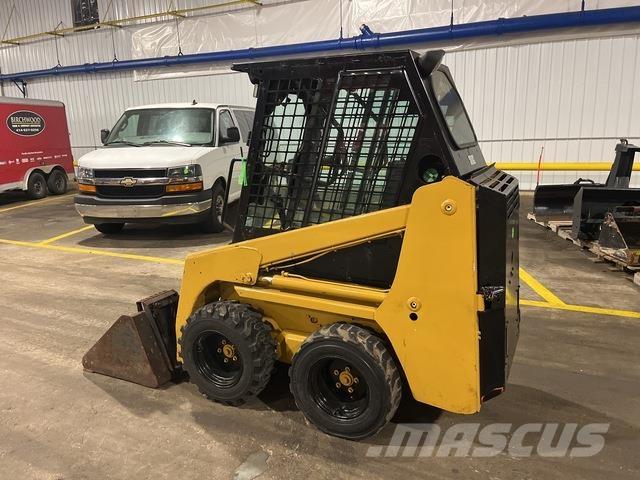 Bobcat S70 スキッドステアローダー