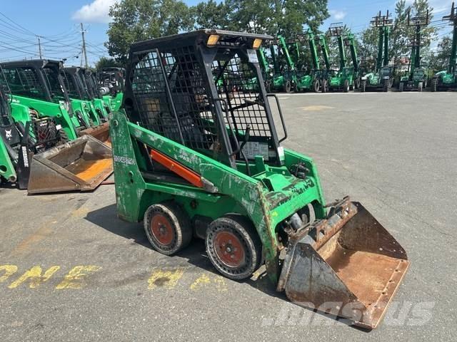 Bobcat S70 スキッドステアローダー