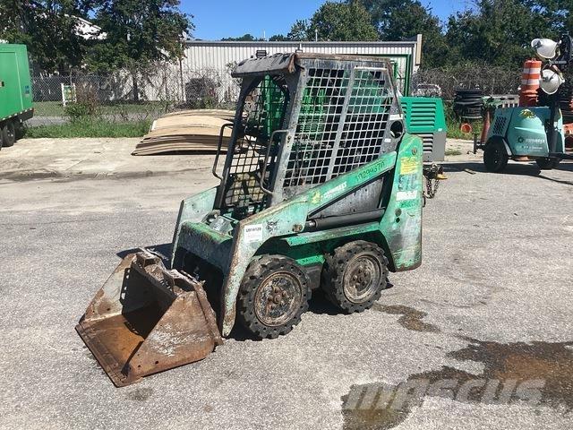 Bobcat S70 スキッドステアローダー