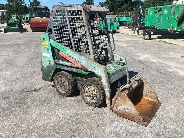 Bobcat S70 スキッドステアローダー