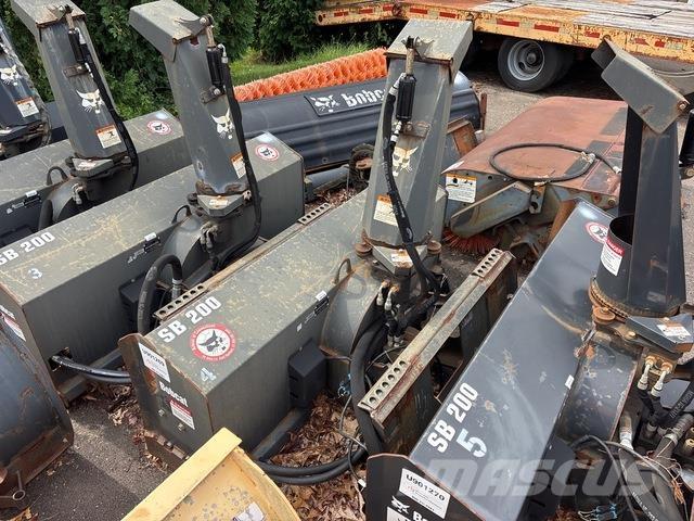 Bobcat SB200 除雪機