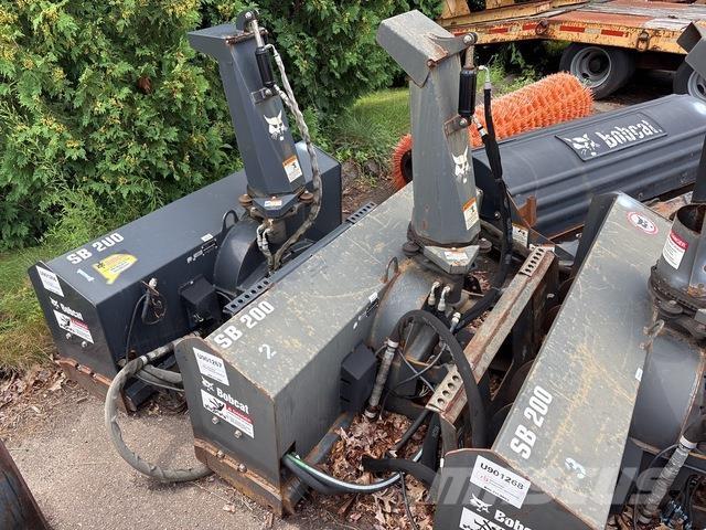 Bobcat SB200 除雪機