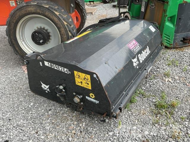 Bobcat SWB72 路面清掃機