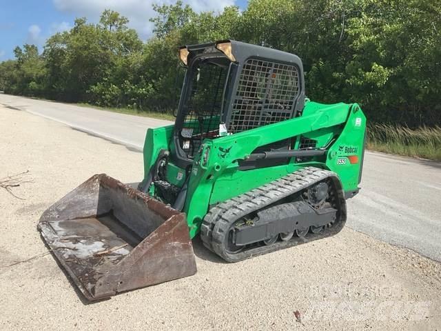 Bobcat T550 スキッドステアローダー