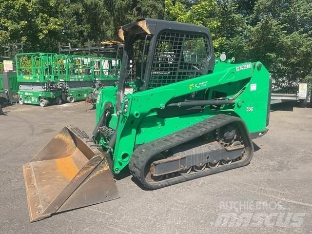 Bobcat T550 スキッドステアローダー