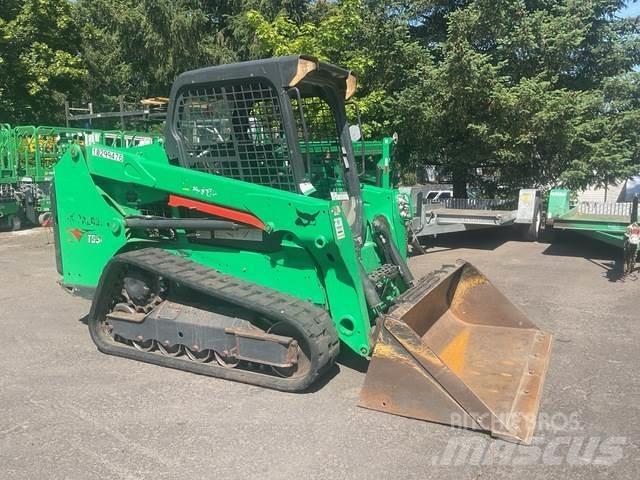 Bobcat T550 スキッドステアローダー