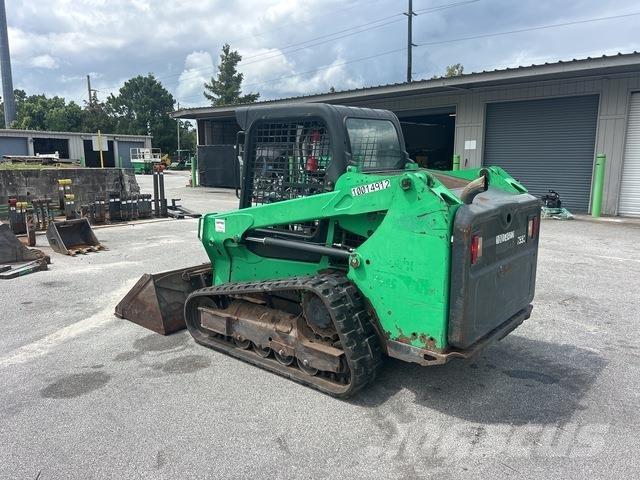 Bobcat T550 スキッドステアローダー