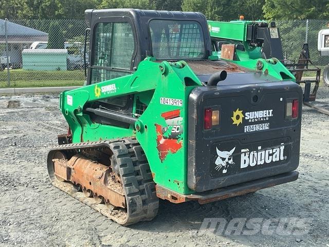 Bobcat T550 スキッドステアローダー