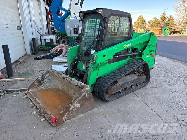 Bobcat T550 スキッドステアローダー