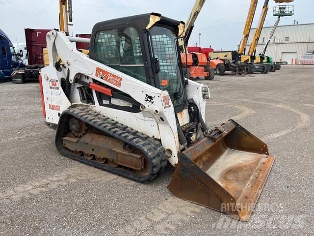 Bobcat T590 スキッドステアローダー