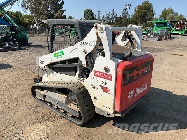 Bobcat T590 スキッドステアローダー