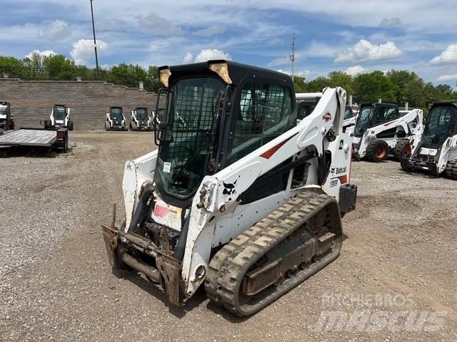 Bobcat T595 スキッドステアローダー