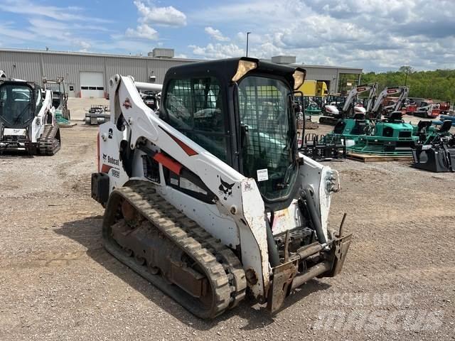 Bobcat T595 スキッドステアローダー