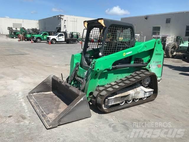 Bobcat T630 スキッドステアローダー