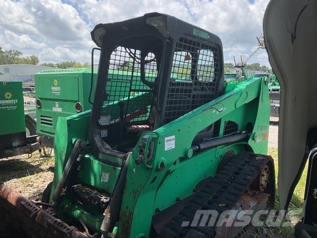 Bobcat T630 スキッドステアローダー