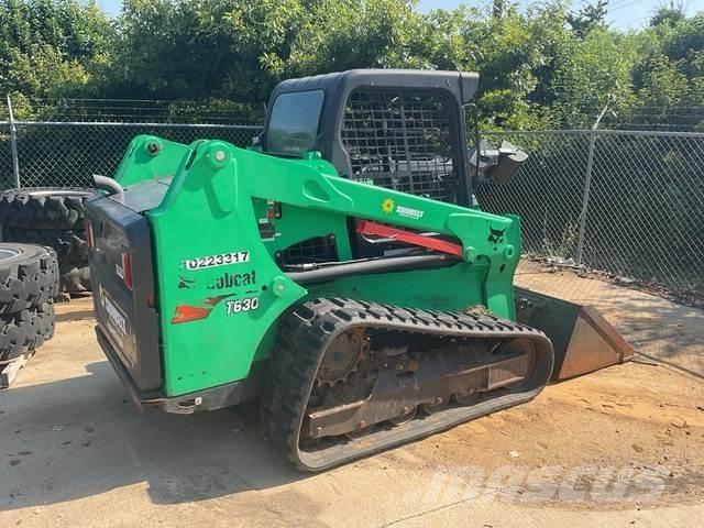 Bobcat T630 スキッドステアローダー