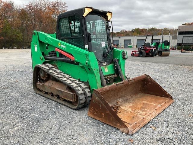 Bobcat T630 スキッドステアローダー