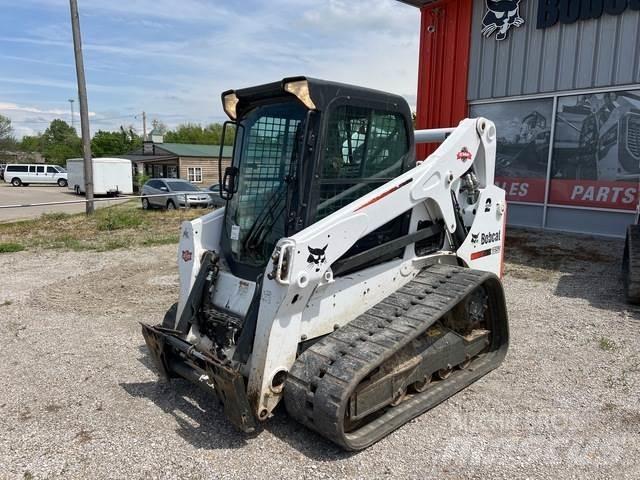 Bobcat T650 スキッドステアローダー