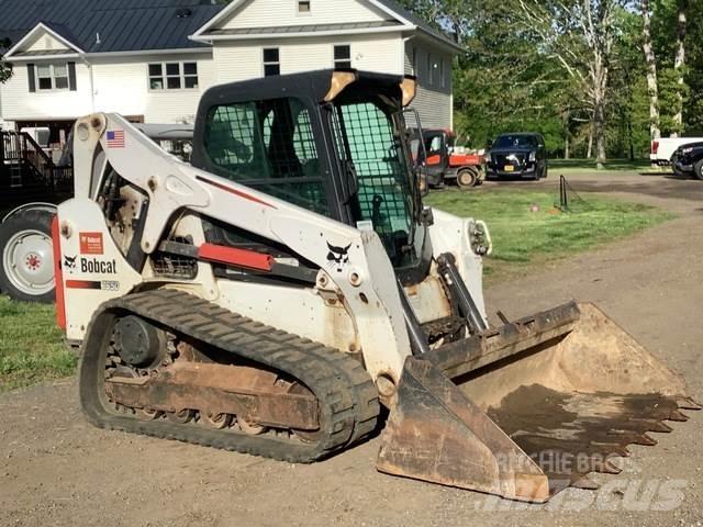 Bobcat T650 スキッドステアローダー