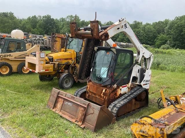 Bobcat T650 スキッドステアローダー