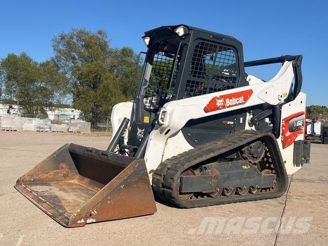 Bobcat T66 スキッドステアローダー