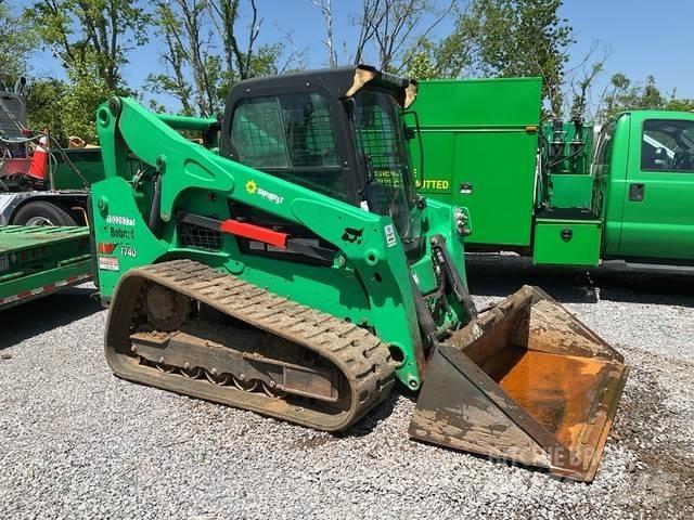 Bobcat T740 スキッドステアローダー