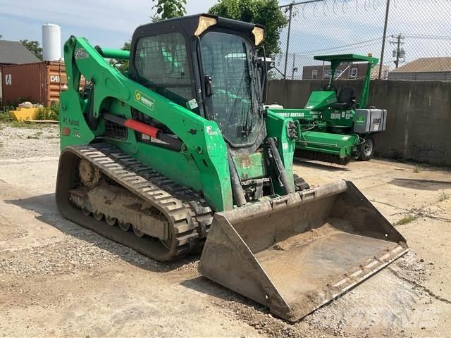 Bobcat T740 スキッドステアローダー