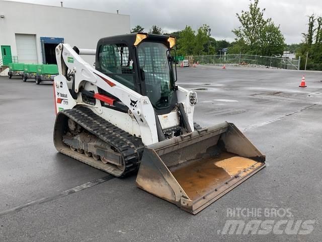 Bobcat T740 スキッドステアローダー
