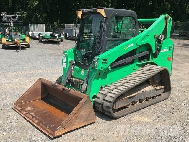 Bobcat T740 スキッドステアローダー