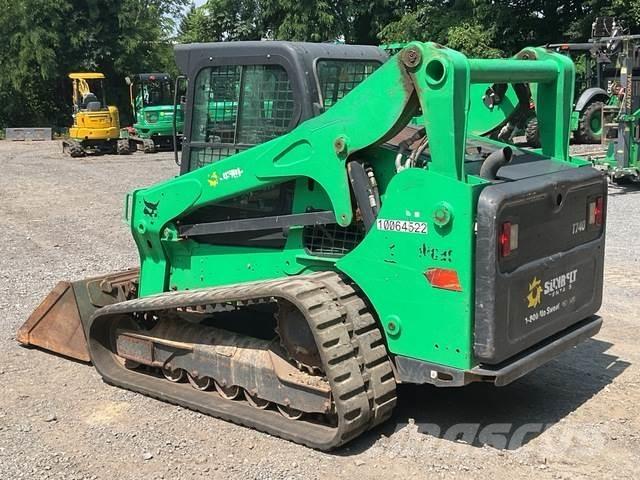 Bobcat T740 スキッドステアローダー