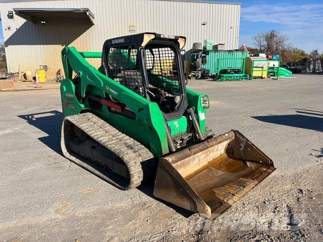 Bobcat T740 スキッドステアローダー