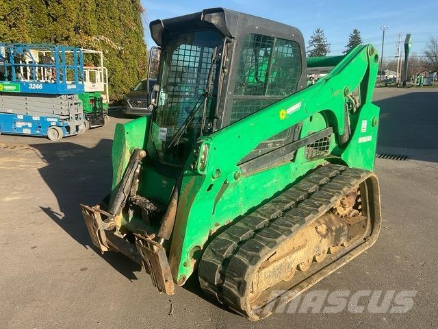 Bobcat T740 スキッドステアローダー