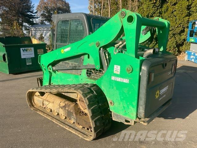 Bobcat T740 スキッドステアローダー