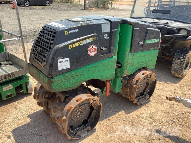 Bomag BMP 8500 ソイルコンパクター