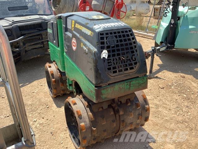 Bomag BMP 8500 ソイルコンパクター