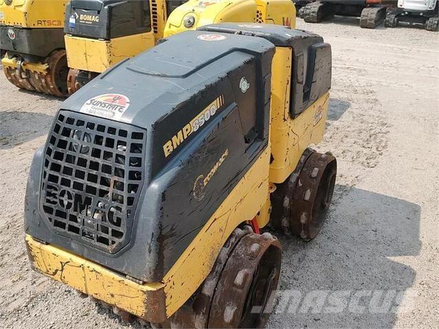 Bomag BMP8500 ソイルコンパクター