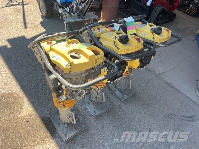 Bomag BT65/4 タンパ/転圧バイブレータ