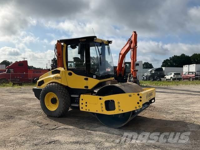 Bomag BW177D-5 振動ローラ