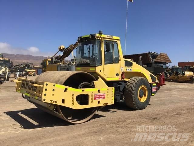 Bomag BW219DH-4 振動ローラ