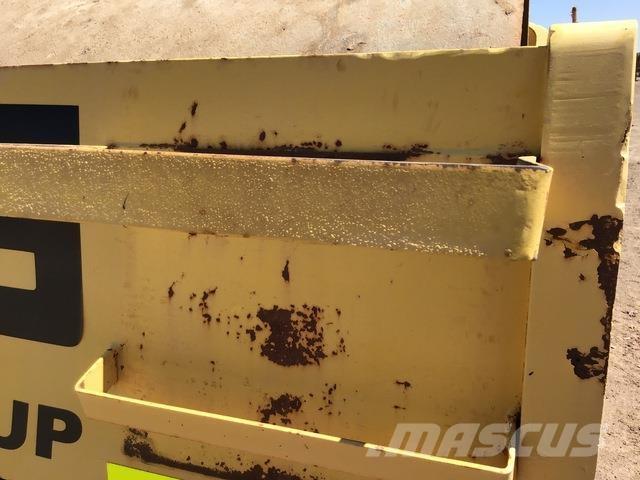 Bomag BW219DH-4 振動ローラ