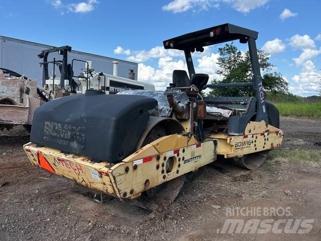 Bomag BW266AD タンデムローラ