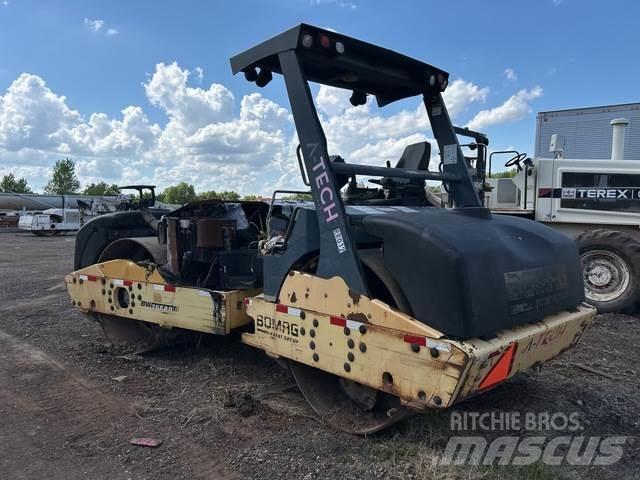 Bomag BW266AD タンデムローラ