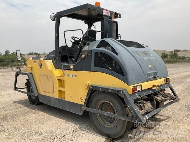Bomag BW27RH タイヤローラ