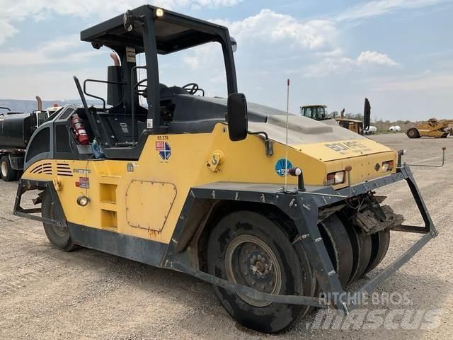Bomag BW27RH タイヤローラ