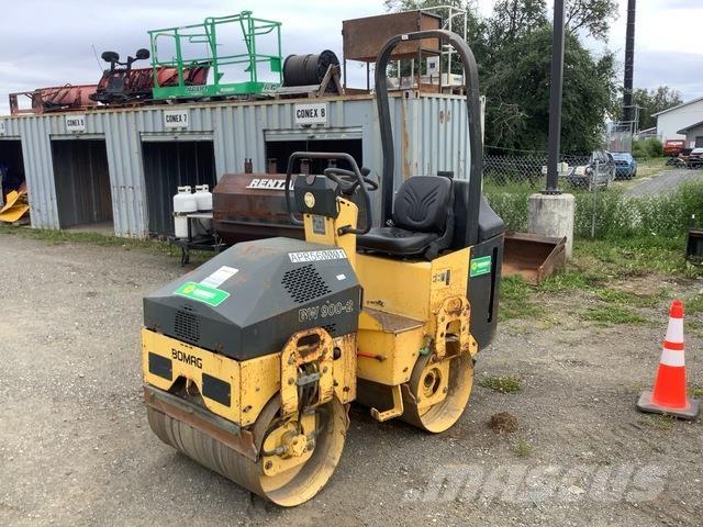 Bomag BW900D-2 タンデムローラ