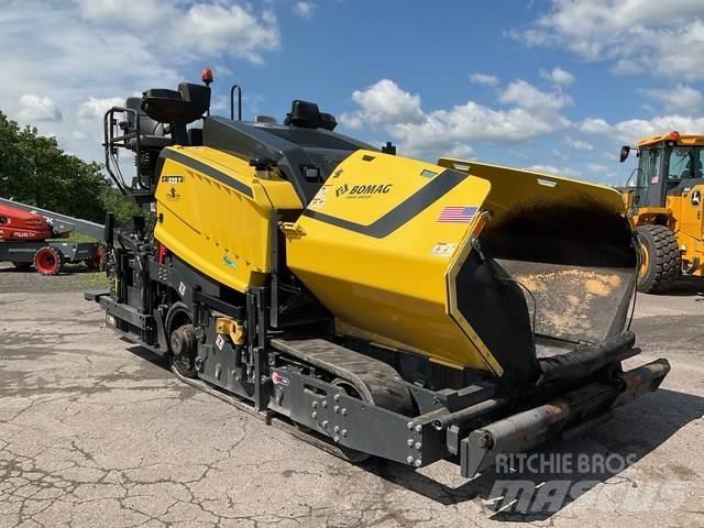 Bomag CR-820T アスファルトフィニッシャ